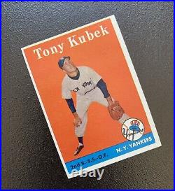 1958 TOPPS Tony Kubek #393 New York Yankees Baseball Card