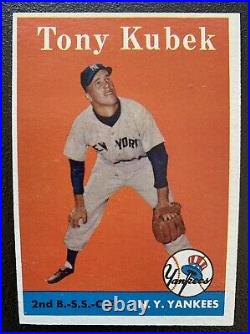 1958 TOPPS Tony Kubek #393 New York Yankees Baseball Card