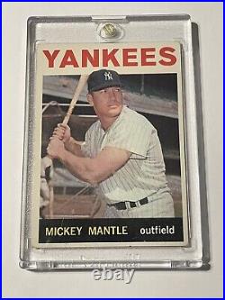 1964 Topps Mickey Mantle New York Yankees