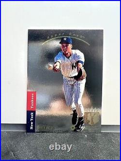 1993 SP Foil Derek Jeter #279 New York Yankees RC Rookie