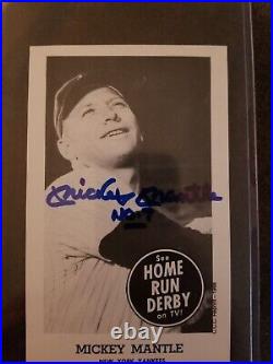 Autographed Mickey Mantle MLB Baseball Card New York Yankees