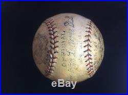 BABE RUTH Autographed 1927 Baseball New York Yankees PSA A99036
