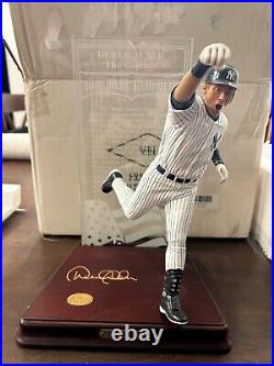 DEREK JETER NEW YORK YANKEES DANBURY MINT HOF FIGURINE The Captain