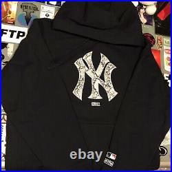 Kith X MLB NY Yankees Snake Logo Hoodie Navy Large New