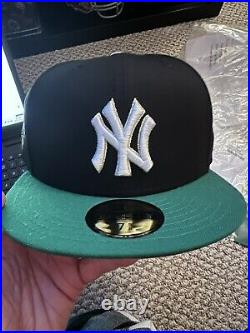 Lids Exclusive New York Yankees Casino hat 7 5/8 with Roulette Wheel Pin