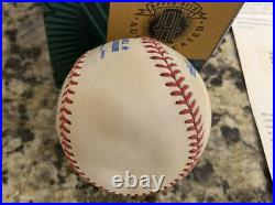 MICKEY MANTLE Autographed Signed American League Baseball With ORIGINAL BOX UDA