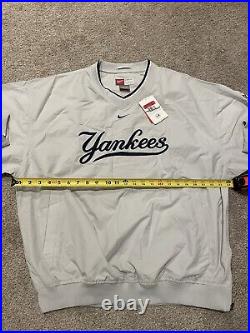 NWT Vintage Nike Team MLB New York Yankees Pullover Windbreaker Jacket Men's L