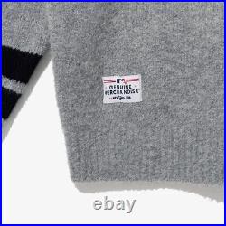 New Era MLB New York Yankees Applique Logo Sweater, Gray