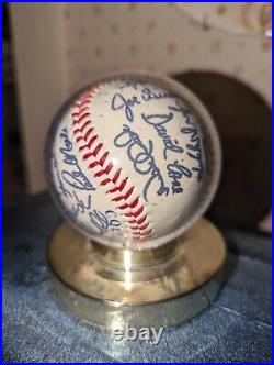 New York Yankees Autographed Baseball Beautiful High Quality Replica