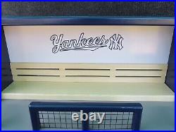 New York Yankees Baseball Bobblehead Stadium Dugout Display Case Bench