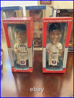 New York Yankees Collectible Lot Bobbleheads, Baseballs Jeter, Ruth, A-Rod