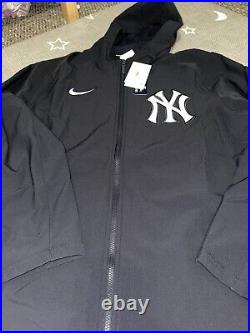 Nike New York Yankees Navy Authentic Collection Player Performance Jacket XXL