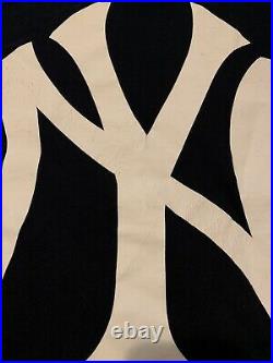 Supreme New York Yankees Box Logo Bogo Tshirt Navy Blue Size Medium