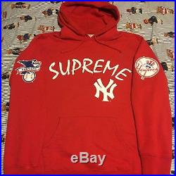 Supreme New York Yankees Hoodie Box Logo