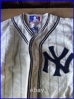 Vintage 1968 New York Yankees Wool Children's Boys S Baseball Uniform Post NY