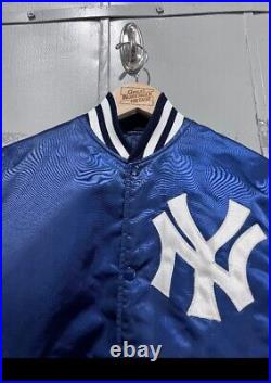 Vintage 90's New York Yankees Men's Small Satin Starter Jacket