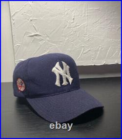 Vintage MLB New York Yankees Blockhead Wool Navy SnapBack Logo Hat