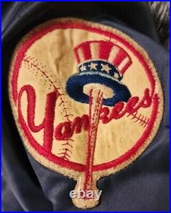 Vintage New York Yankees Starter Blue Satin Dugout Jacket Men's MEDIUM Preloved