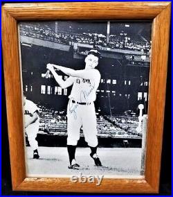 Vintage Roger Maris New York Yankees Signed / Autographed Photo withCOA and Framed