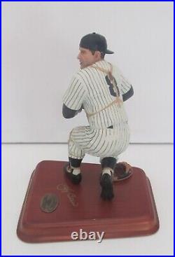 YOGI BERRA Danbury Mint Figurine NEW YORK YANKEES NIB WITH COA